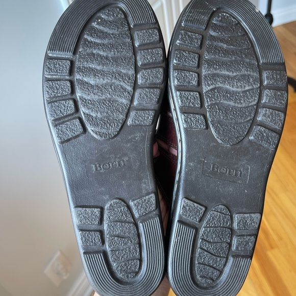 Born Leather sandals in a size 9 slip on slide on brown leather walking dresses - Picture 6 of 17